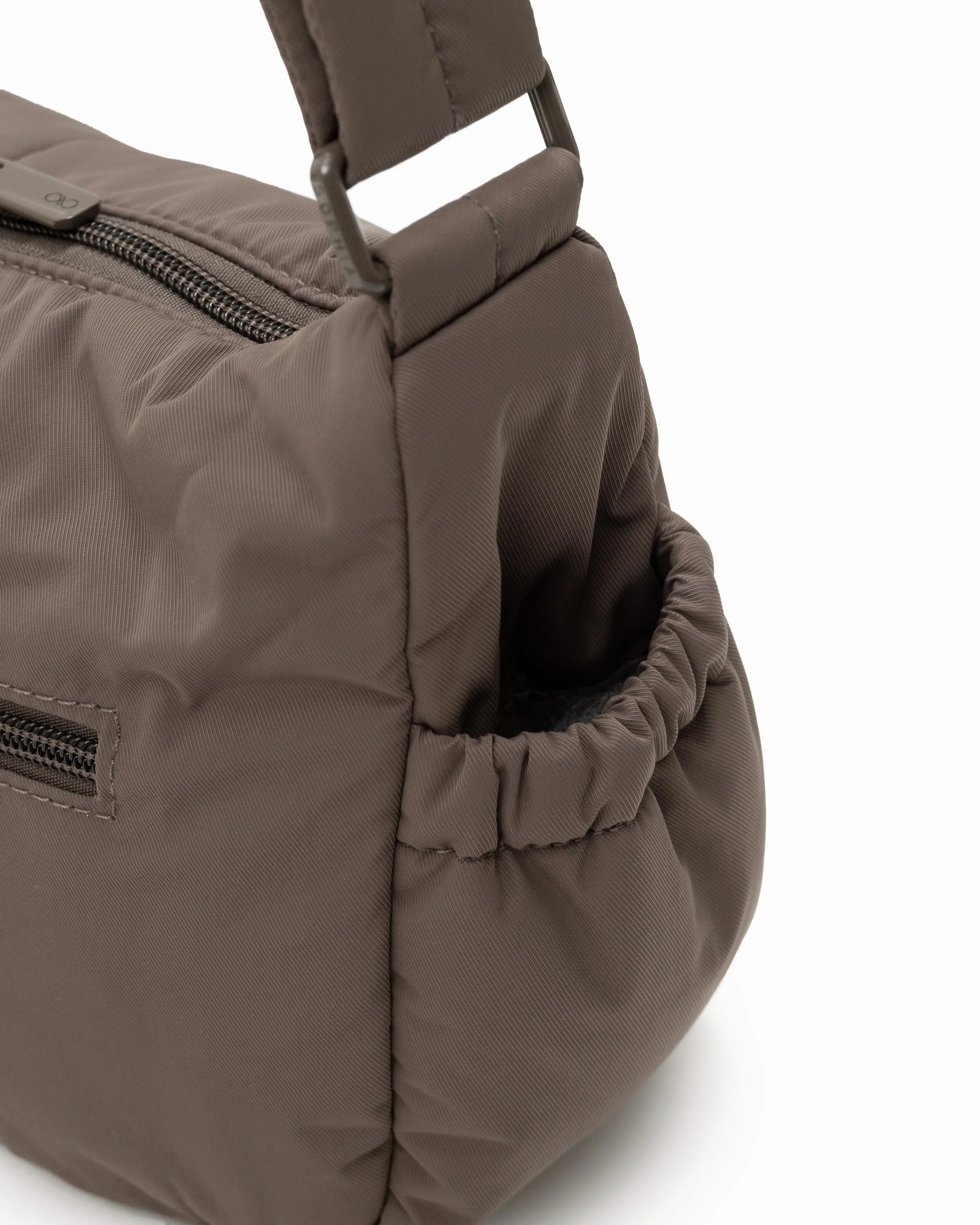 MINI SIGNATURE POCKET CROSSBODY BAG IN POSH TAUPE