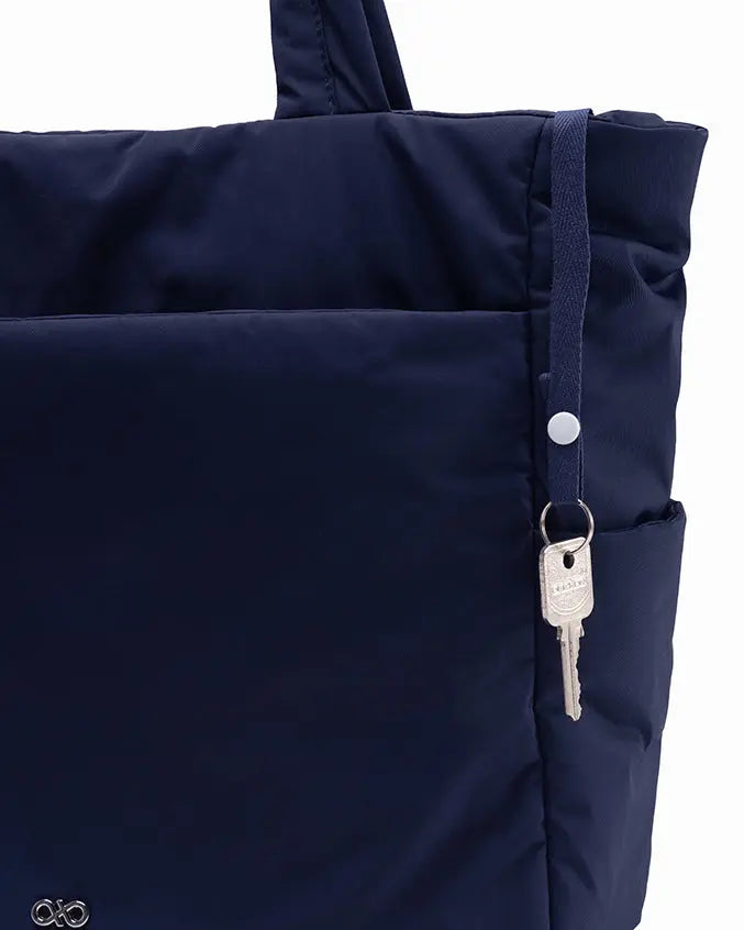 POSH TOTE BAG IN MIDNIGHT TSL Singapore