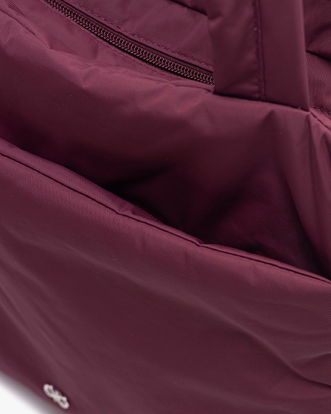 POSH TOTE BAG IN WINE