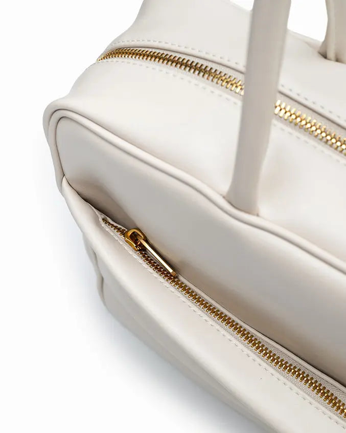 SIGNATURE POCKET L REI TOTE BAG IN CHALK TSL Singapore