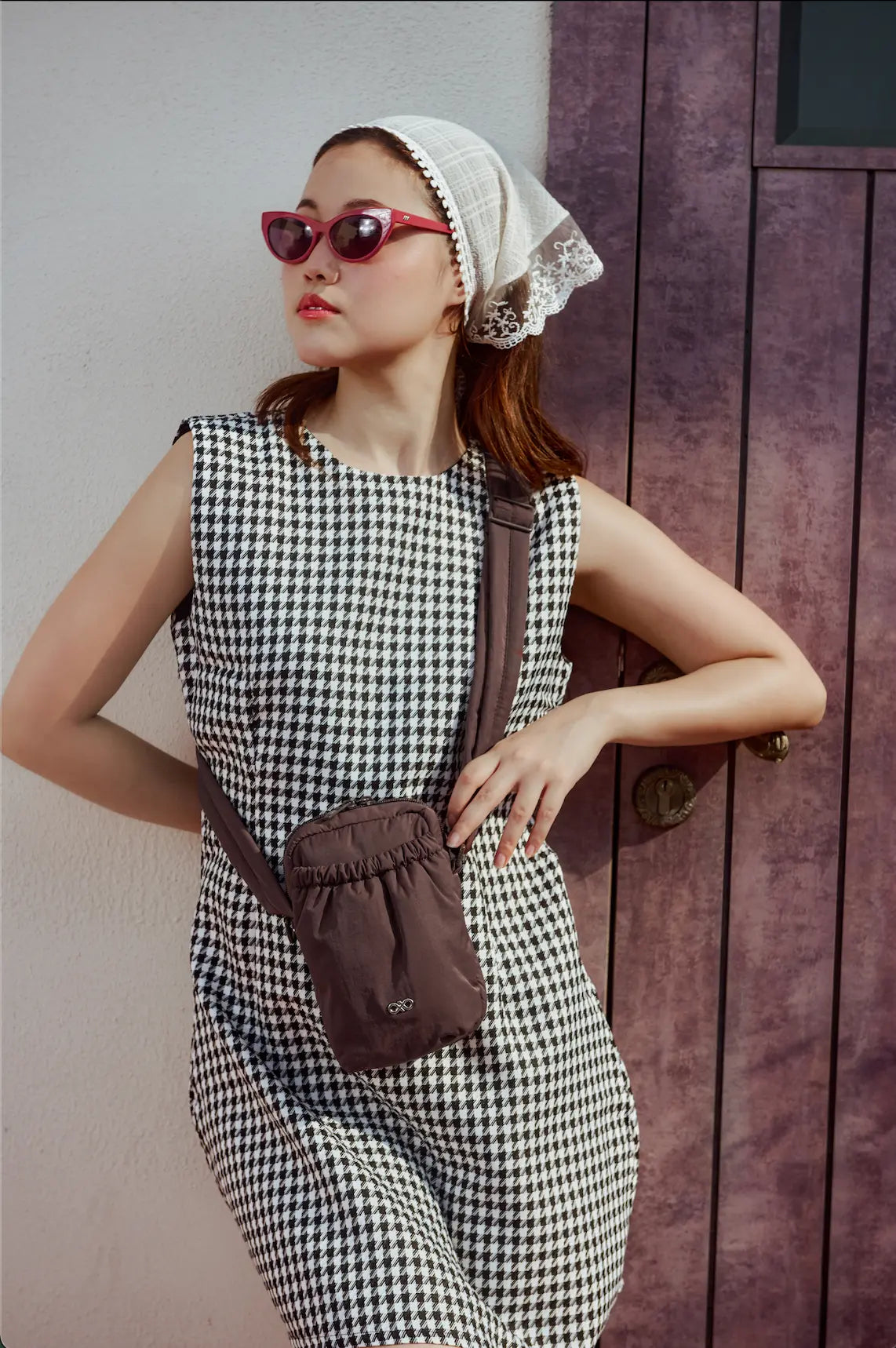 POSH SWIFT SLING IN CHOCO BROWN