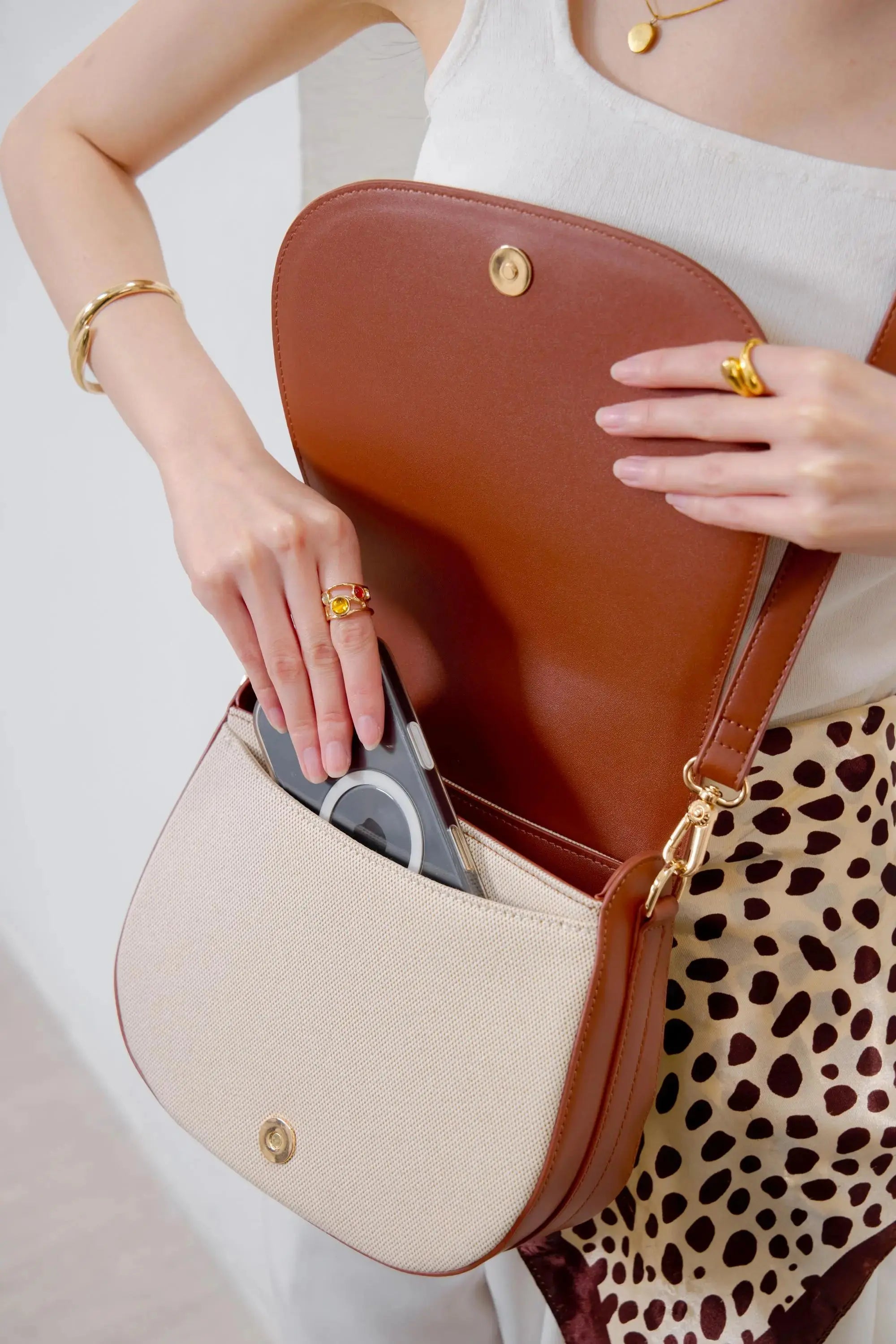 CALLY CANVAS SADDLE CROSSBODY BAG - The Sophia Label