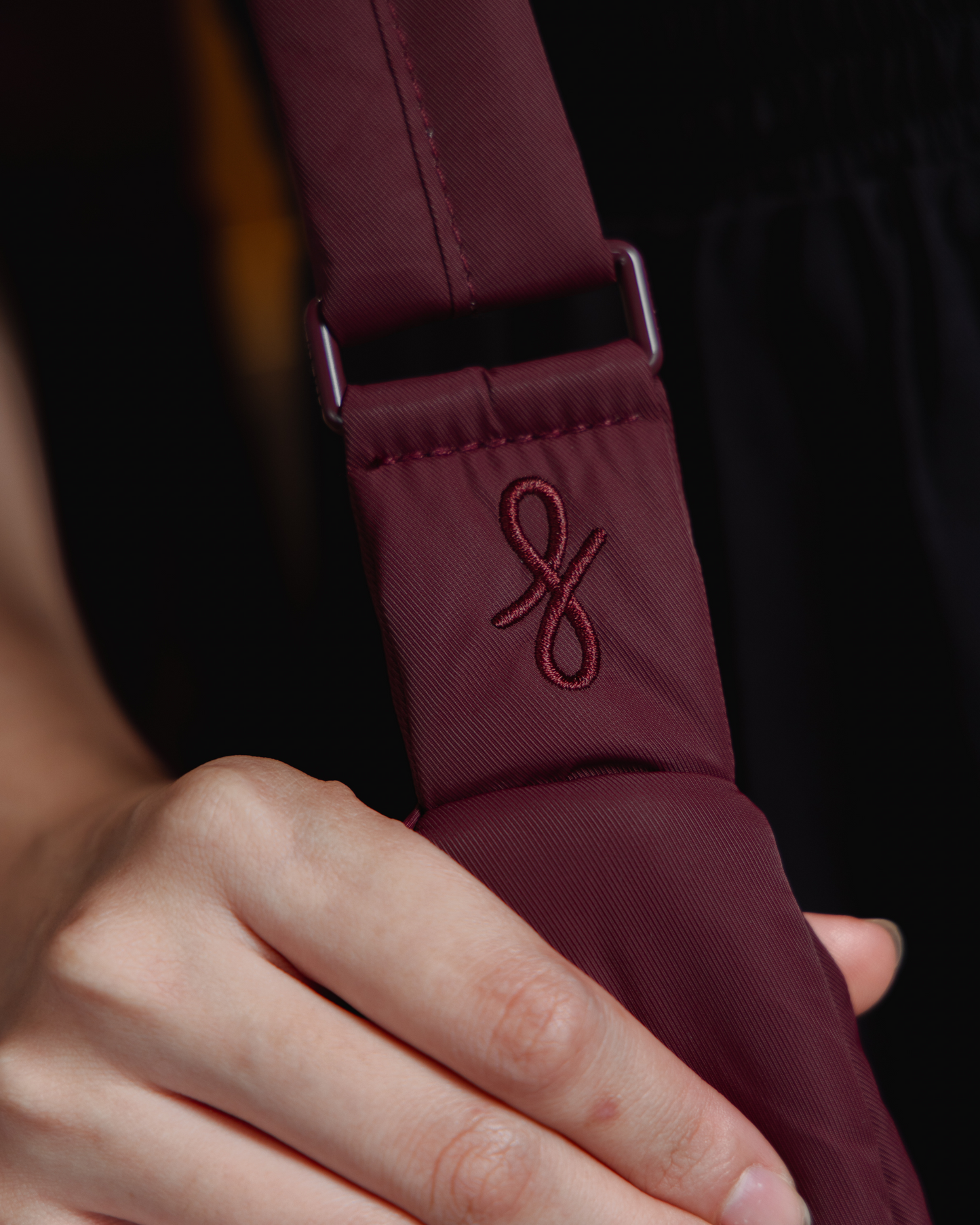 XL POSH CRESCENT BAG IN WINE
