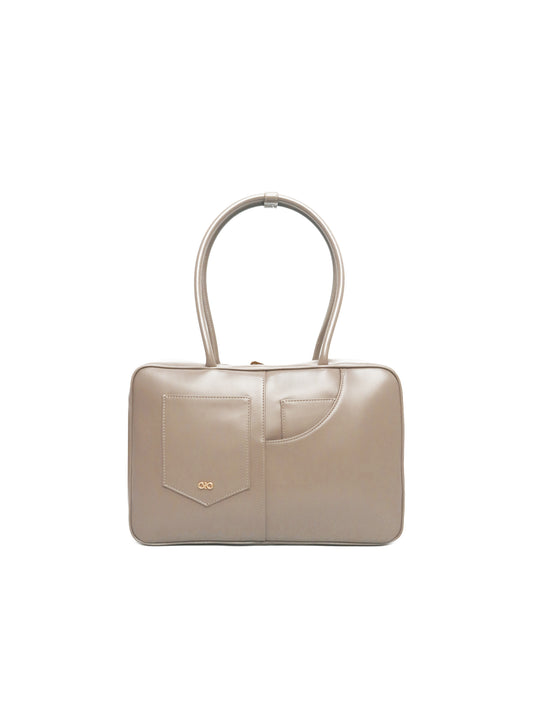 SIGNATURE POCKET L REI TOTE BAG IN TAUPE
