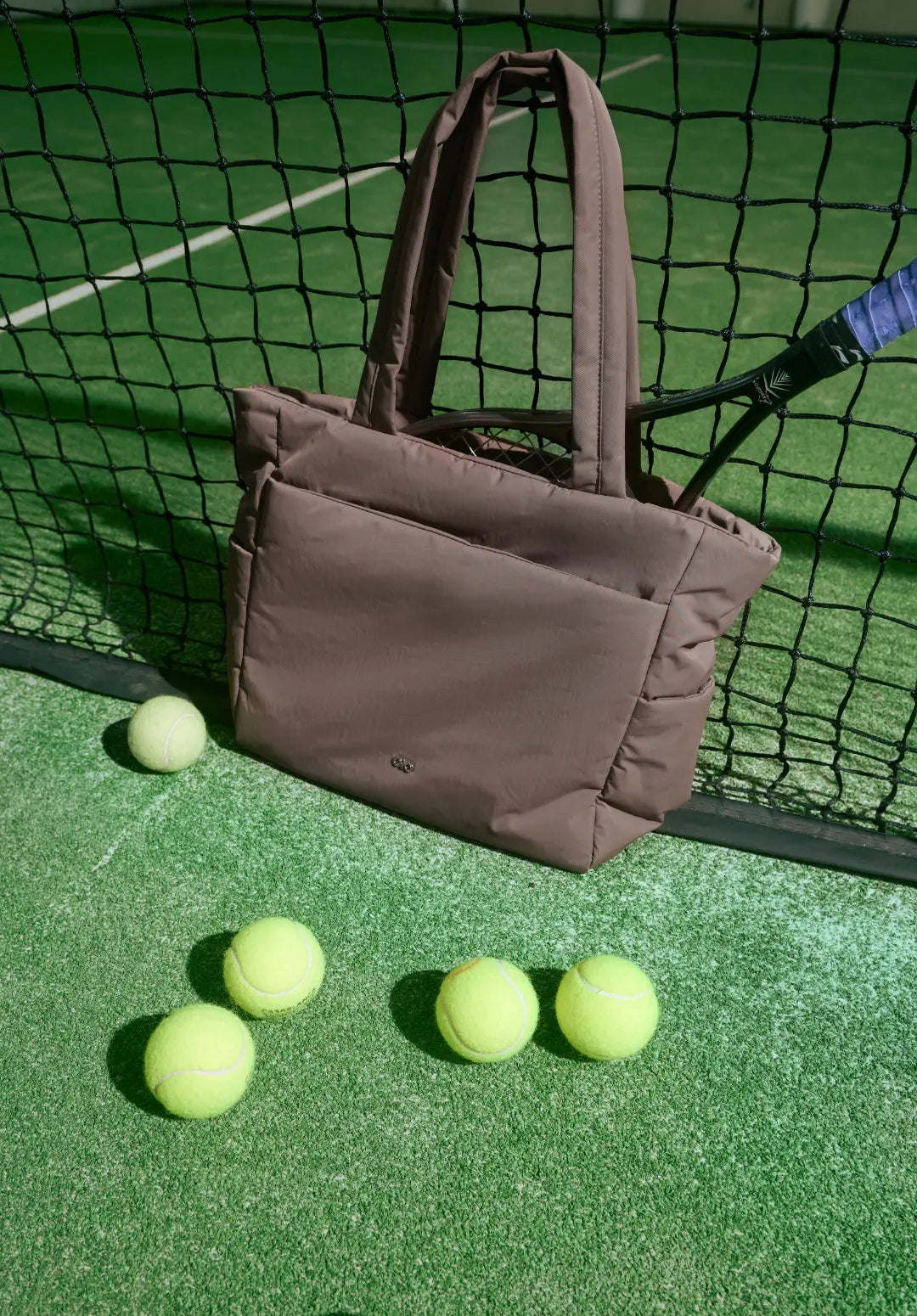 POSH TOTE BAG 2.0 IN TAUPE 