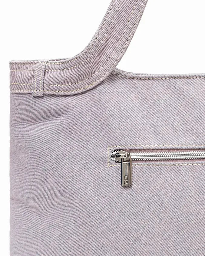 SIGNATURE POCKET DENIM TOTE BAG IN PURPLE DENIM TSL Singapore