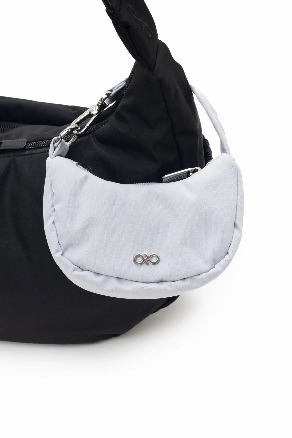 COSY LUXE L CRESCENT BAG 2.0 IN JET BLACK 