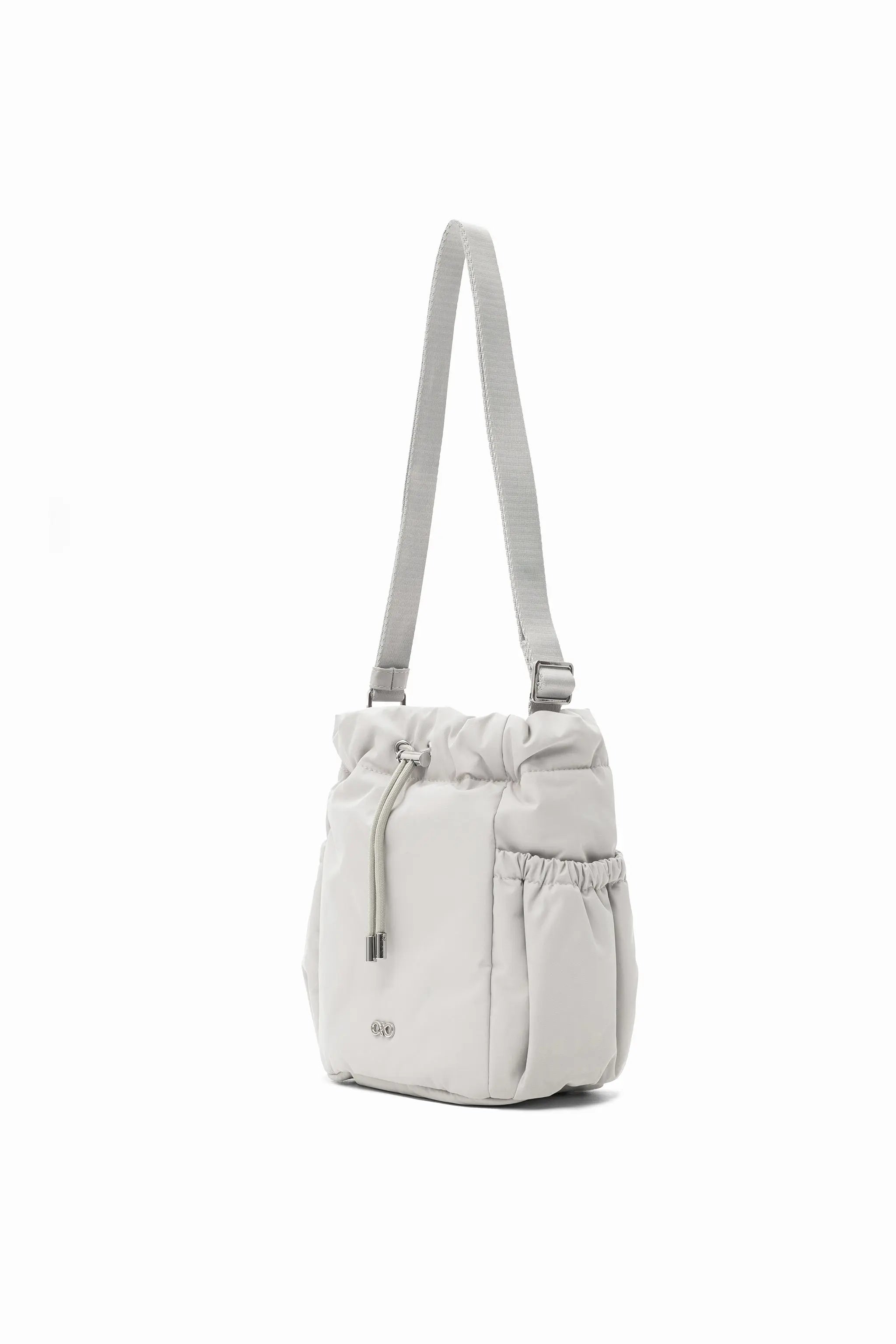 COSY LUXE BUCKET BAG IN DOVE GREY 