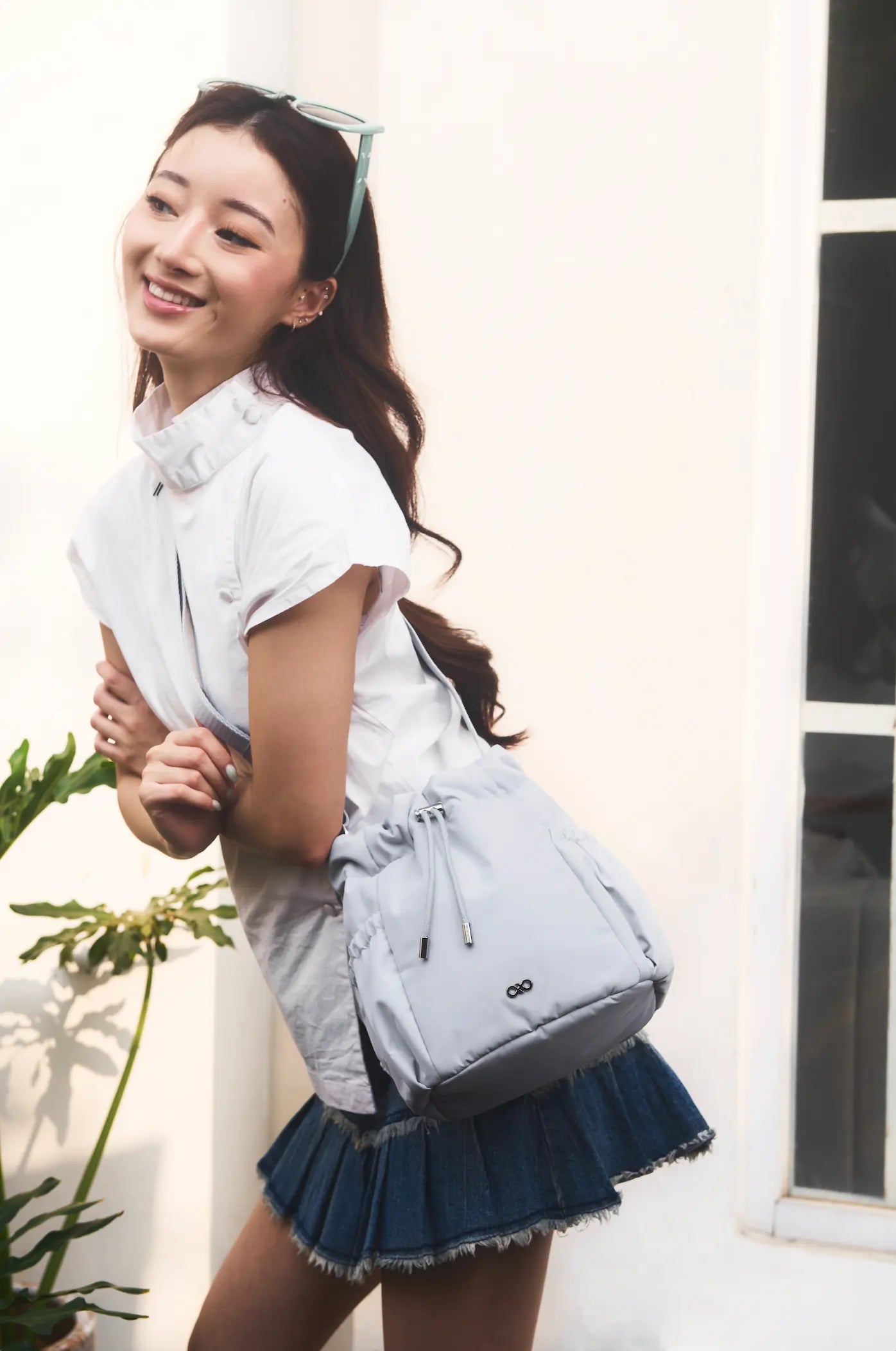 COSY LUXE BUCKET BAG IN FROST 