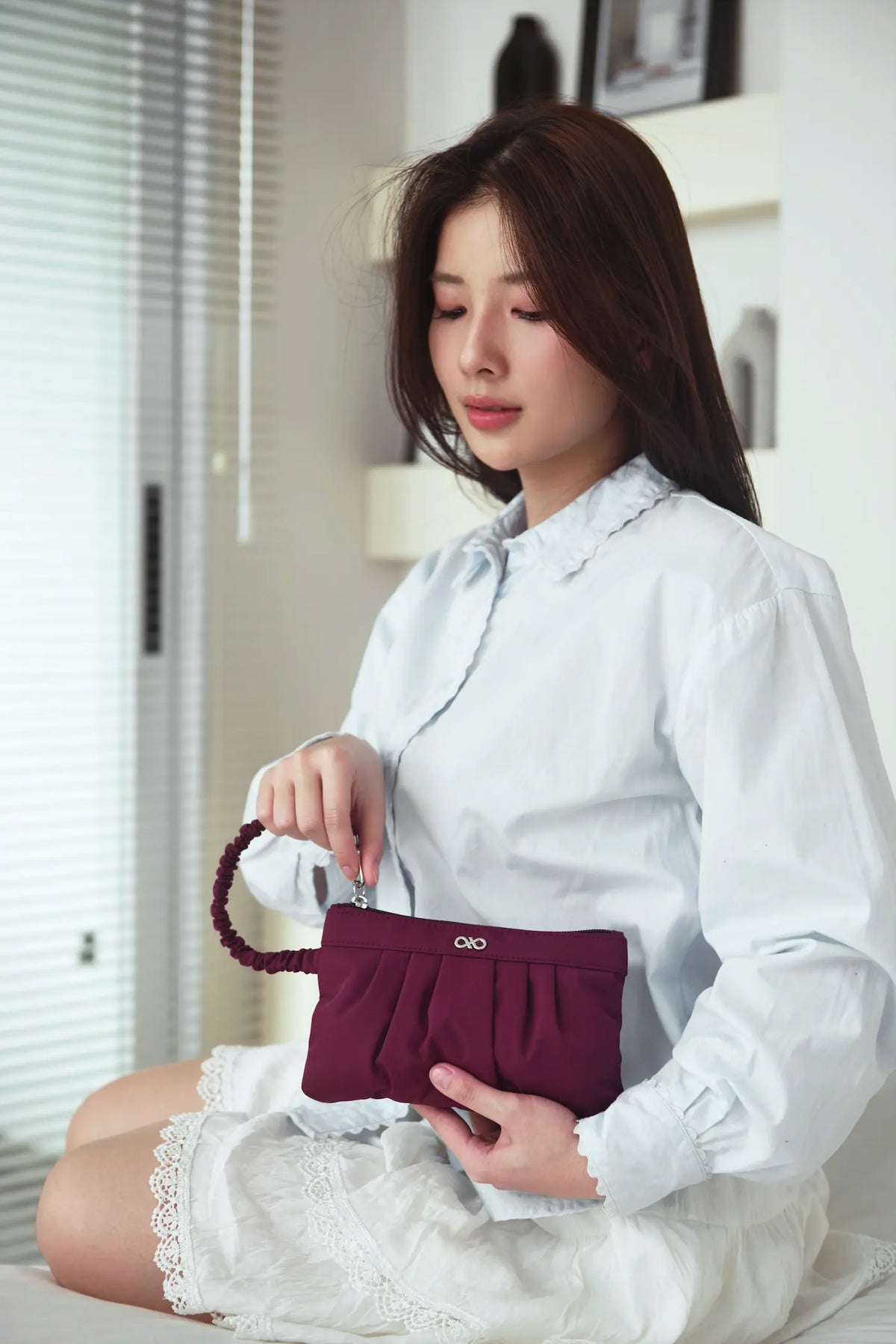 THE DAILY WRISTLET IN WINE 
