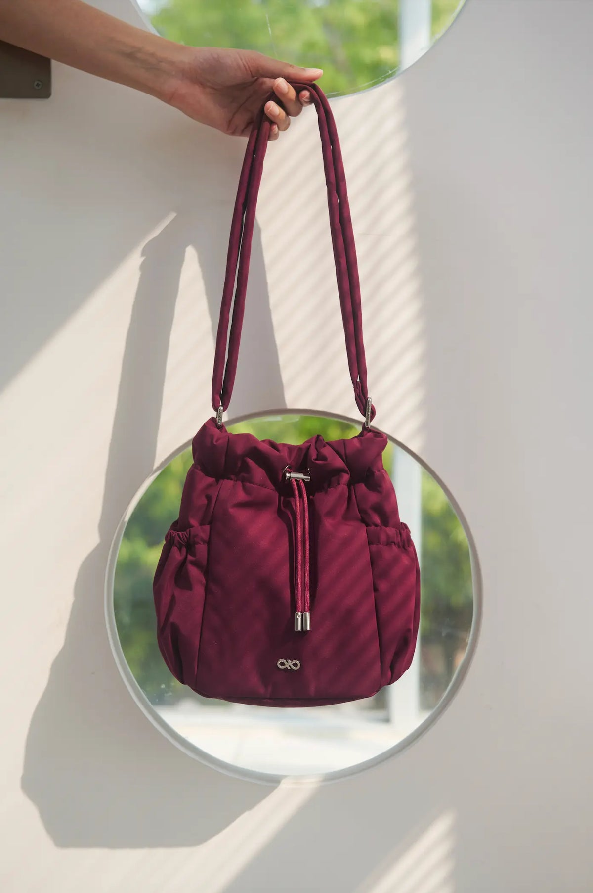 MINI COSY LUXE BUCKET BAG IN WINE 