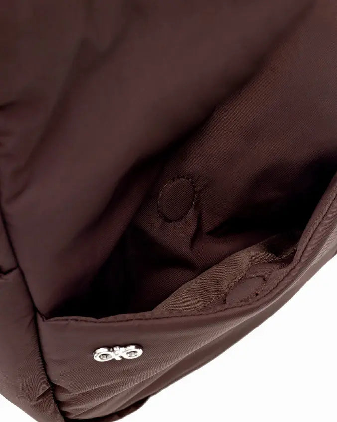 XL SIGNATURE POCKET CROSSBODY BAG IN CHOCO 