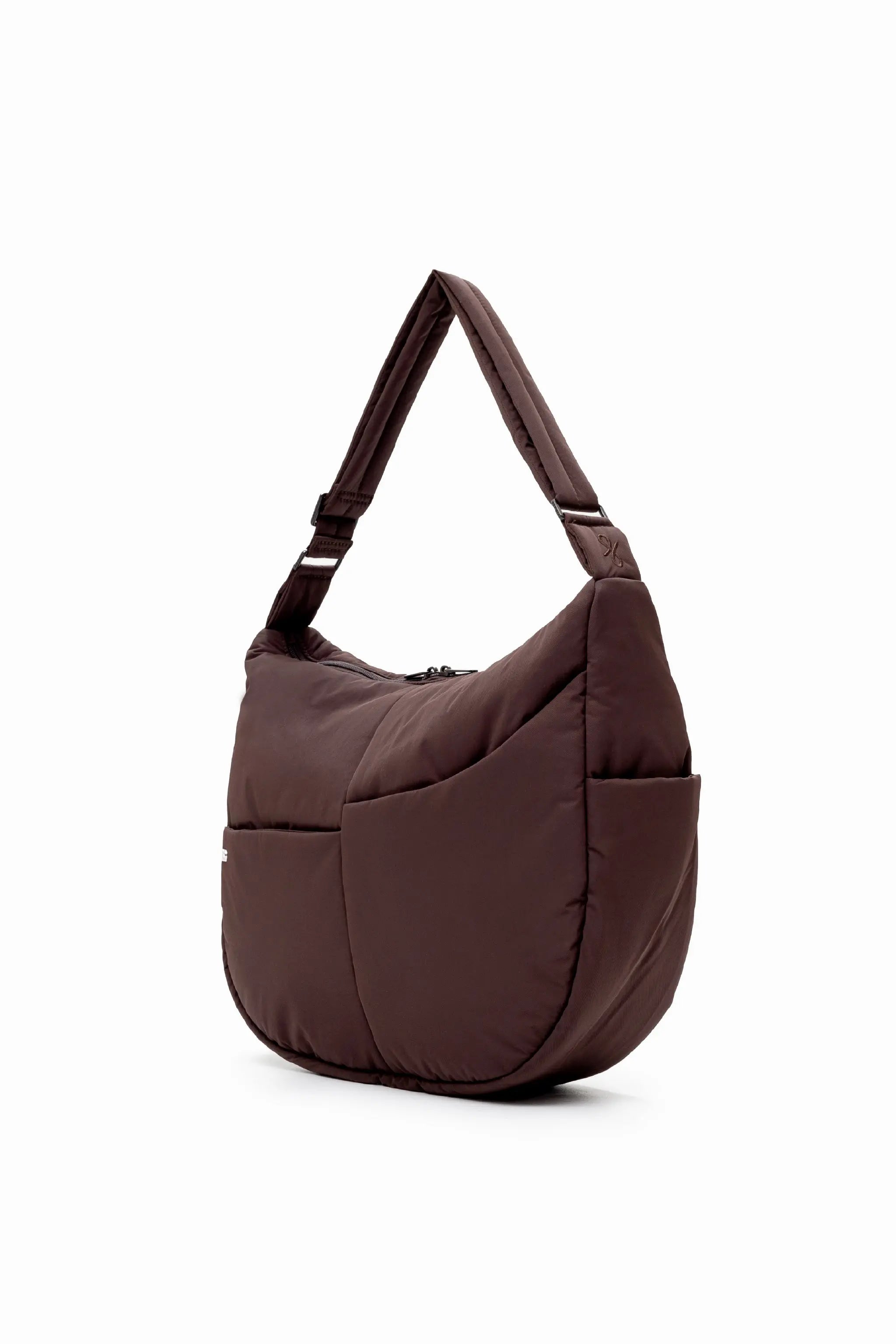 XL SIGNATURE POCKET CROSSBODY BAG IN CHOCO 
