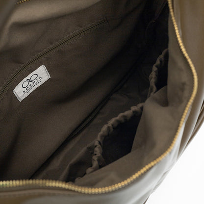 SIGNATURE POCKET SLOUCHY HOBO IN OLIVE