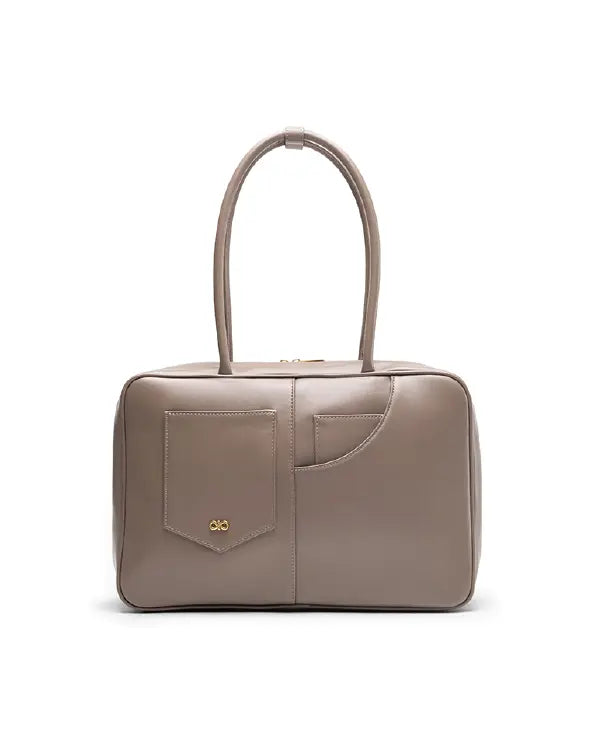 SIGNATURE POCKET L REI TOTE BAG IN TAUPE